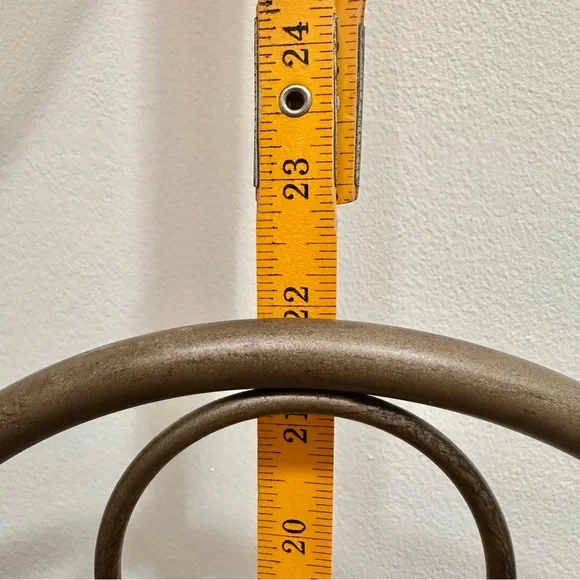 Vintage metal 2 tier wall table shelf gold brass tones tassels gorgeous like new - Picture 15 of 15